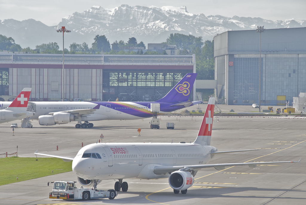 Photo of Swiss International Airlines HB-IOD, Airbus A321