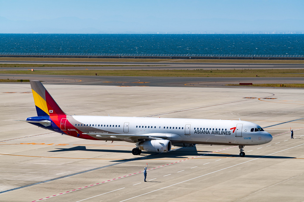 Photo of Asiana Airlines HL8004, Airbus A321