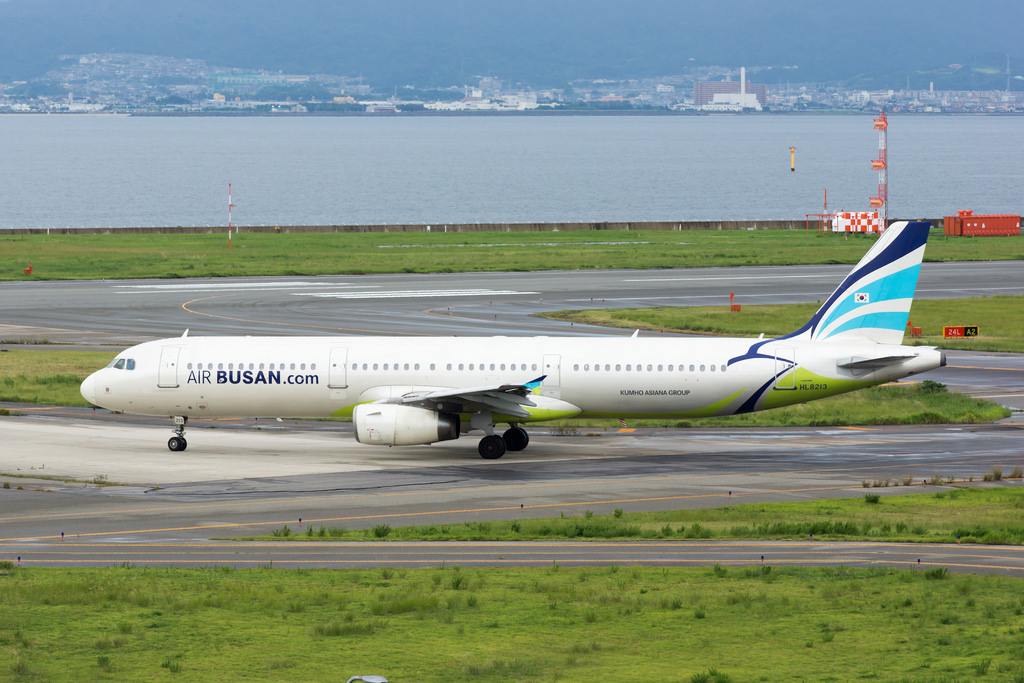 Photo of Air Busan HL8213, Airbus A321