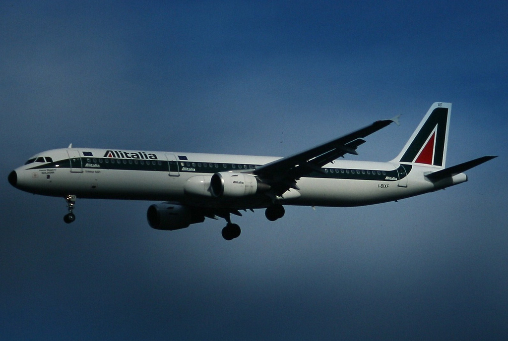 Photo of Alitalia I-BIXF, Airbus A321