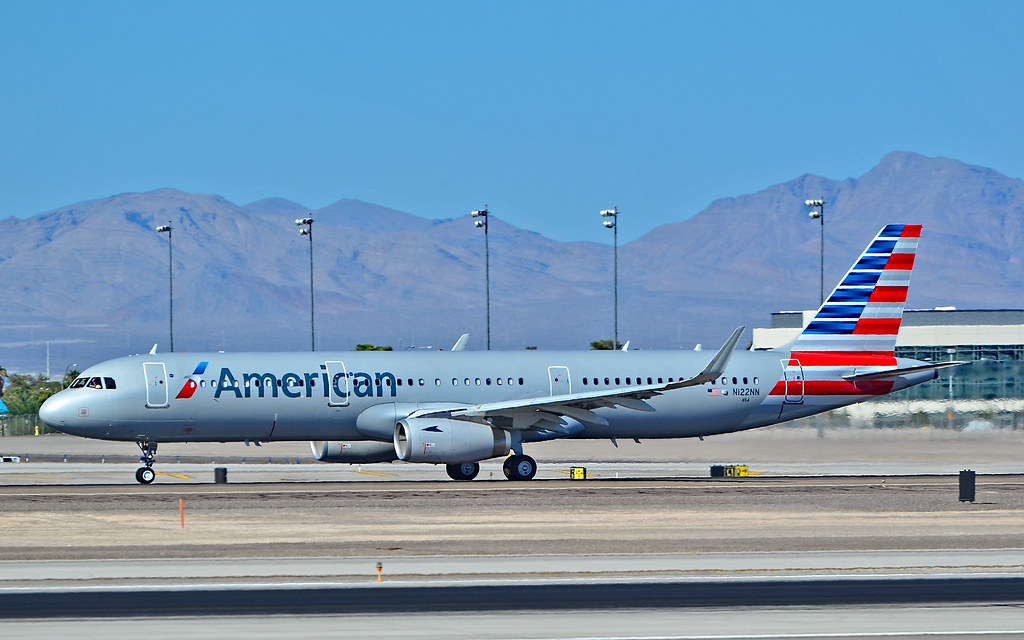Photo of American Airlines N122NN, Airbus A321