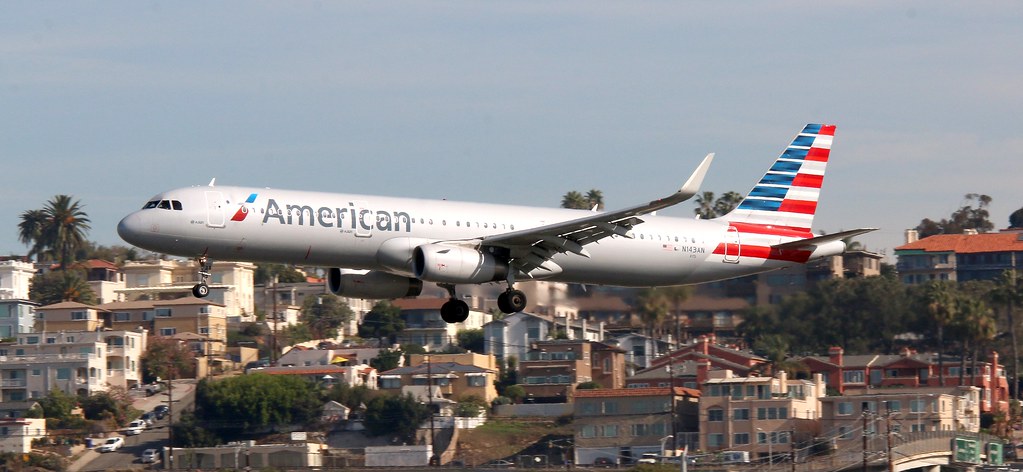 Photo of American Airlines N143AN, Airbus A321