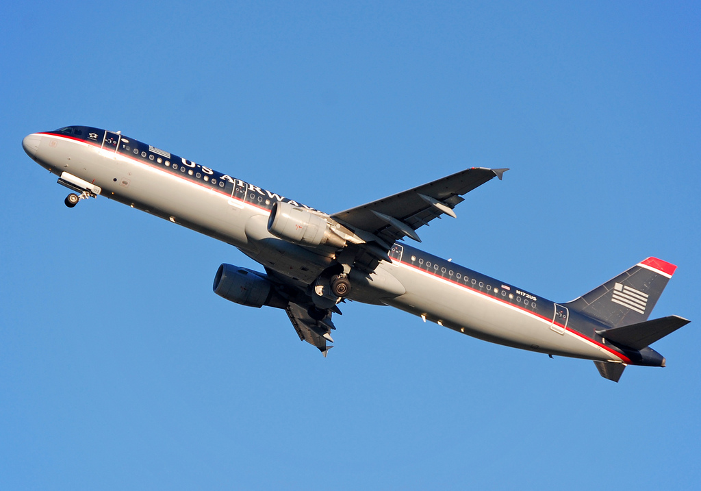 Photo of American Airlines N172US, Airbus A321