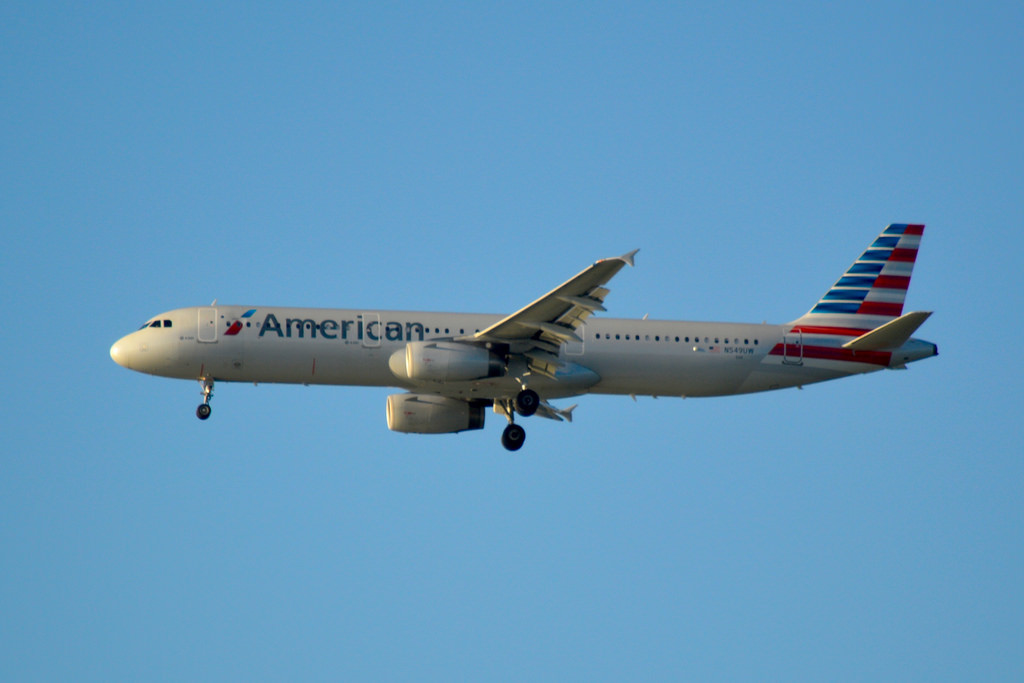 Photo of American Airlines N549UW, Airbus A321