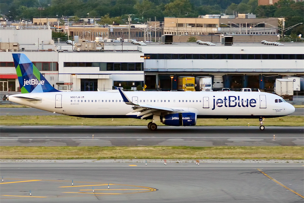 Photo of Jetblue N937JB, Airbus A321