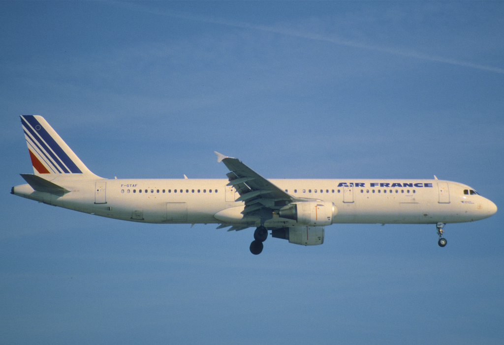Photo of Atlasjet TC-ATF, Airbus A321