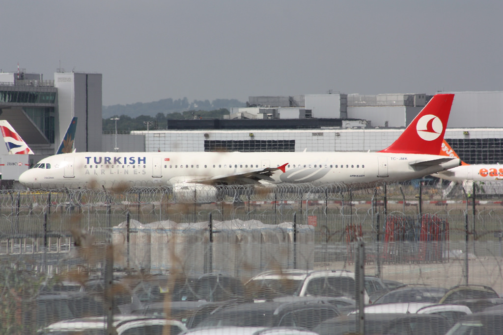 Photo of THY Turkish Airlines TC-JMK, Airbus A321