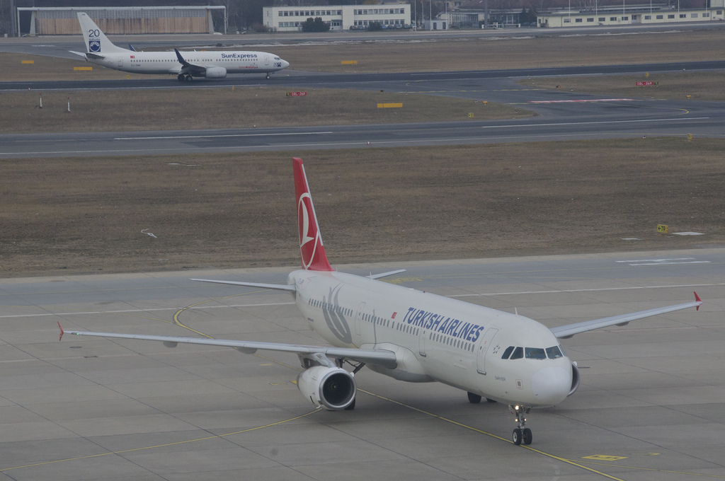 Photo of THY Turkish Airlines TC-JRN, Airbus A321