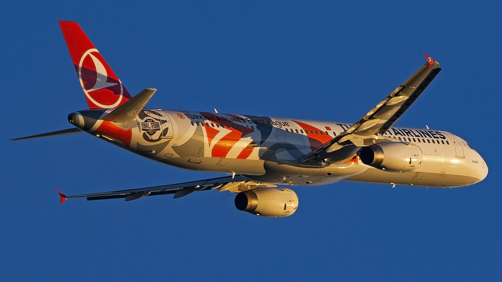 Photo of THY Turkish Airlines TC-JRO, Airbus A321