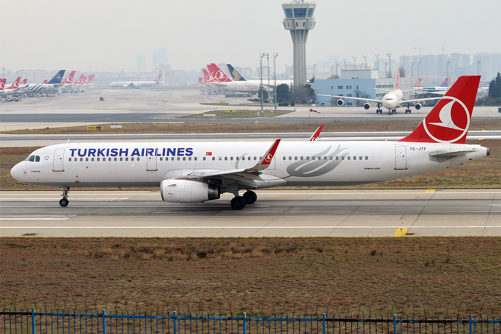 Photo of THY Turkish Airlines TC-JTF, Airbus A321