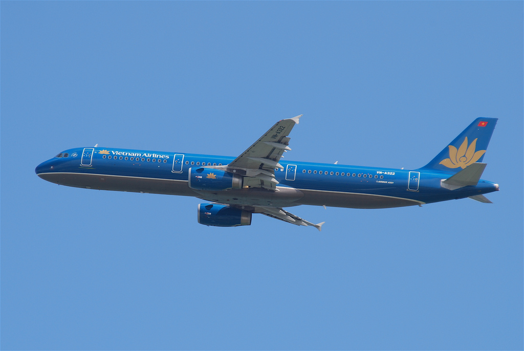 Photo of Vietnam Airlines VN-A322, Airbus A321