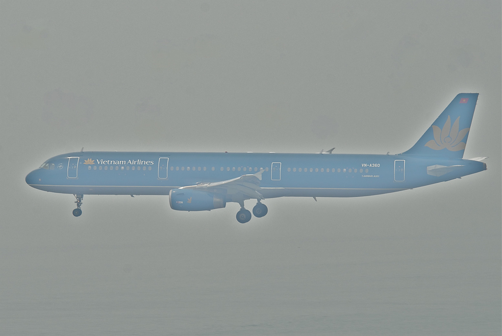 Photo of Vietnam Airlines VN-A360, Airbus A321