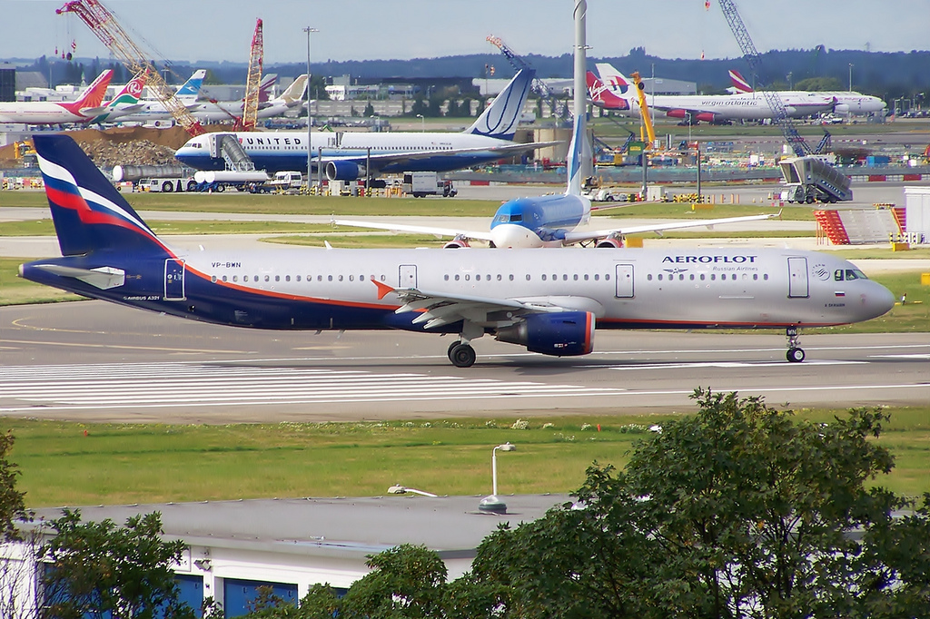 Photo of Aeroflot VP-BWN, Airbus A321