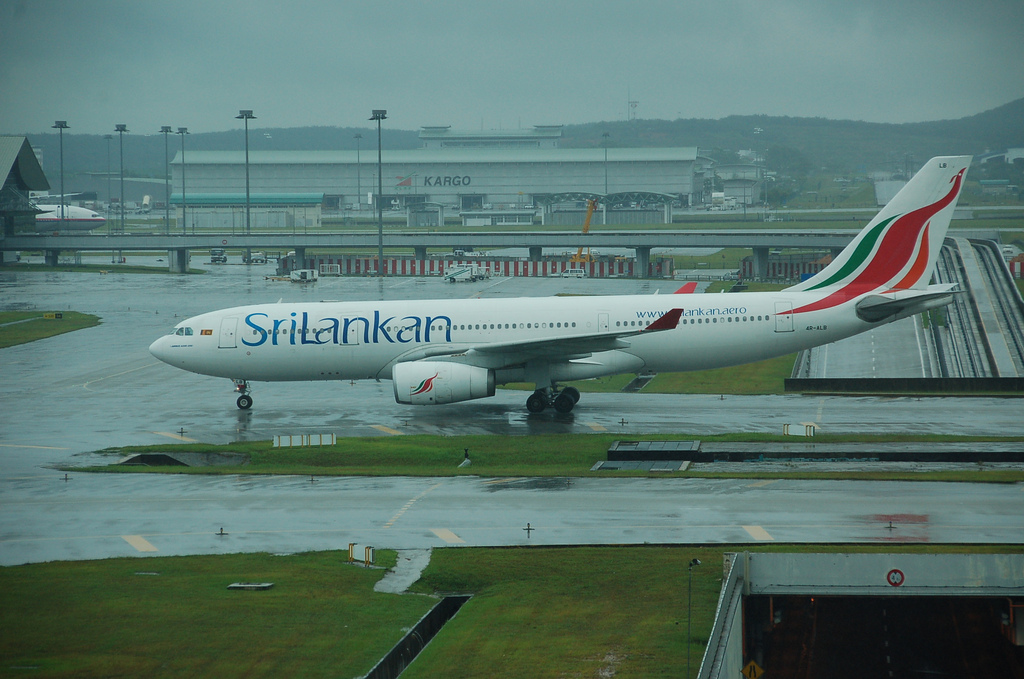 Photo of Srilankan Airlines 4R-ALB, Airbus A330-200