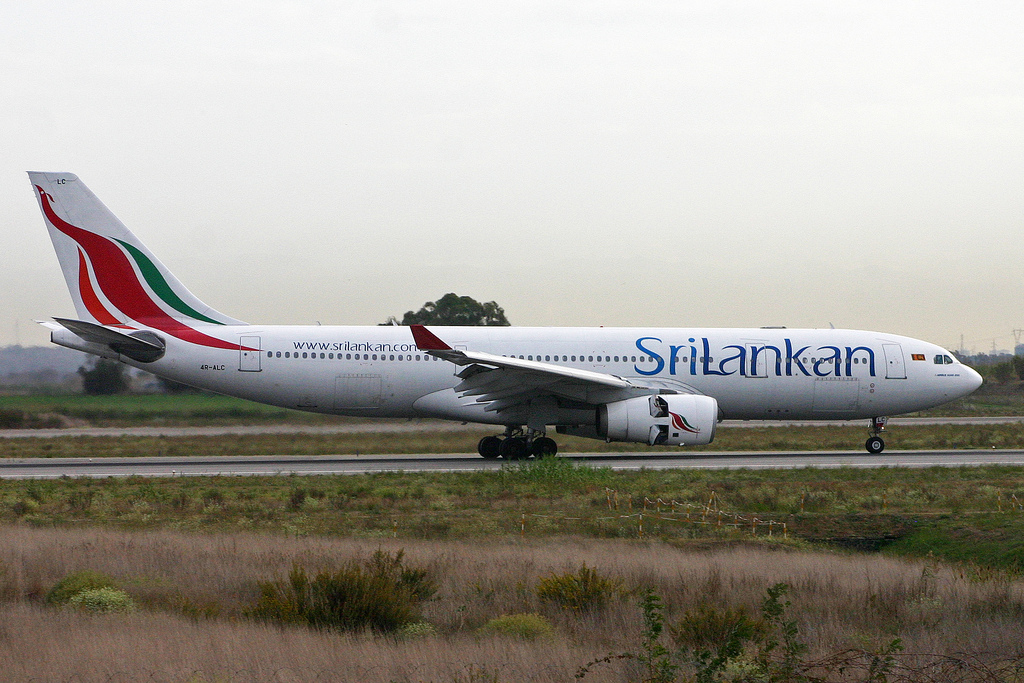 Photo of Srilankan Airlines 4R-ALC, Airbus A330-200