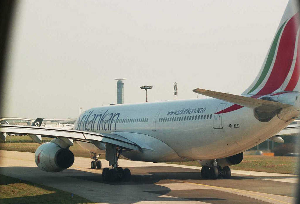 Photo of Srilankan Airlines 4R-ALC, Airbus A330-200