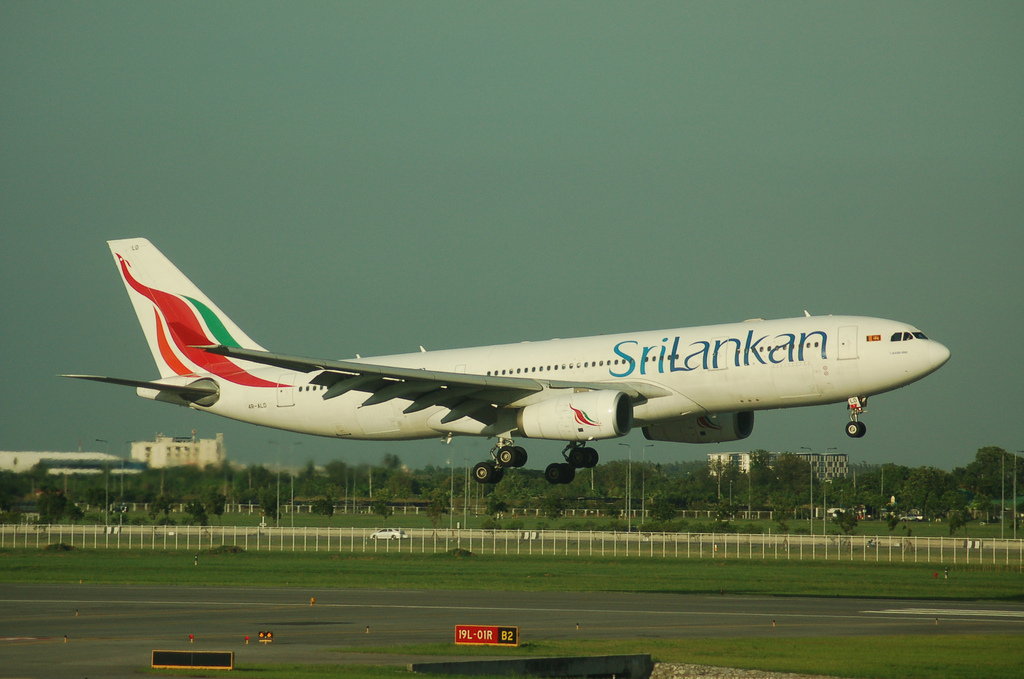Photo of Srilankan Airlines 4R-ALD, Airbus A330-200
