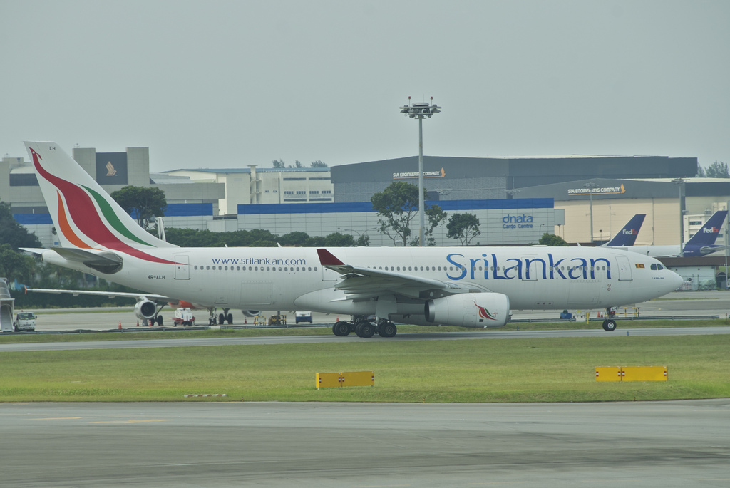 Photo of Srilankan Airlines 4R-ALH, Airbus A330-200