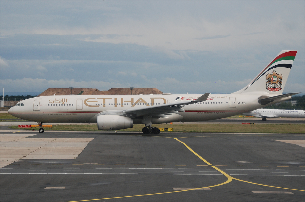 Photo of Etihad Airways A6-EYL, Airbus A330-200