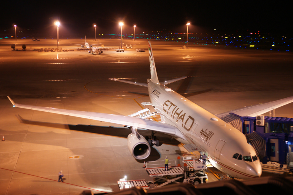 Photo of Etihad Airways A6-EYN, Airbus A330-200