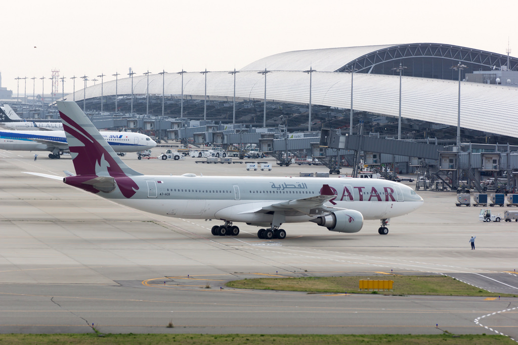 Photo of Qatar Airways A7-ACB, Airbus A330-200
