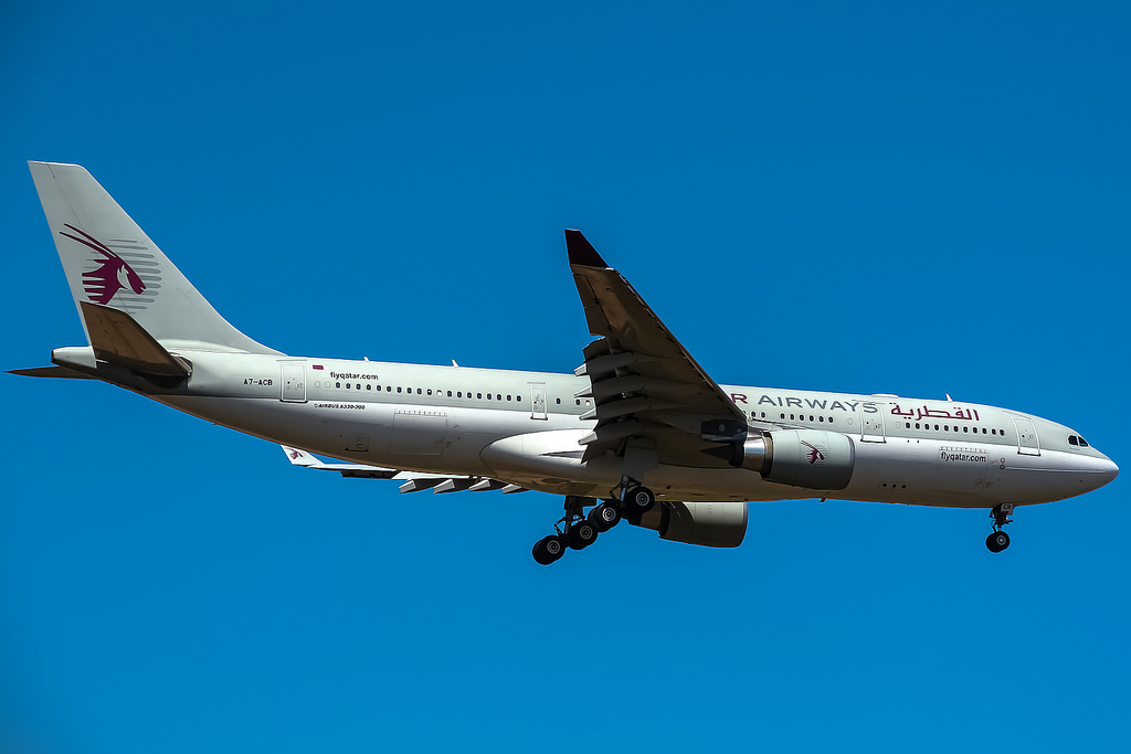 Photo of Qatar Airways A7-ACB, Airbus A330-200