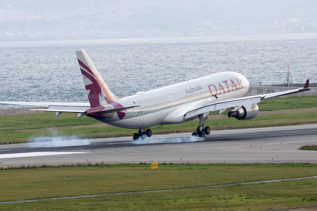 Photo of Qatar Airways A7-ACB, Airbus A330-200