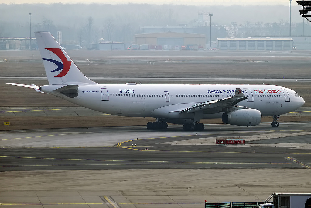 Photo of China Eastern Airlines B-5973, Airbus A330-200