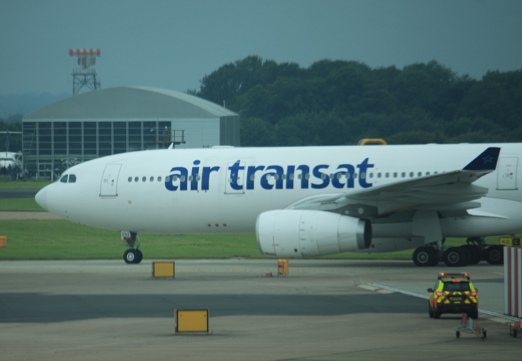 Photo of Air Transat C-GTSZ, Airbus A330-200