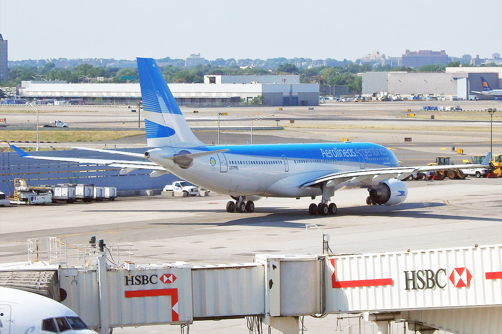Photo of Aerolineas Argentinas LV-FNL, Airbus A330-200