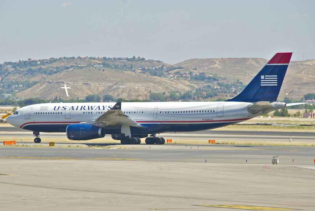 Photo of American Airlines N282AY, Airbus A330-200