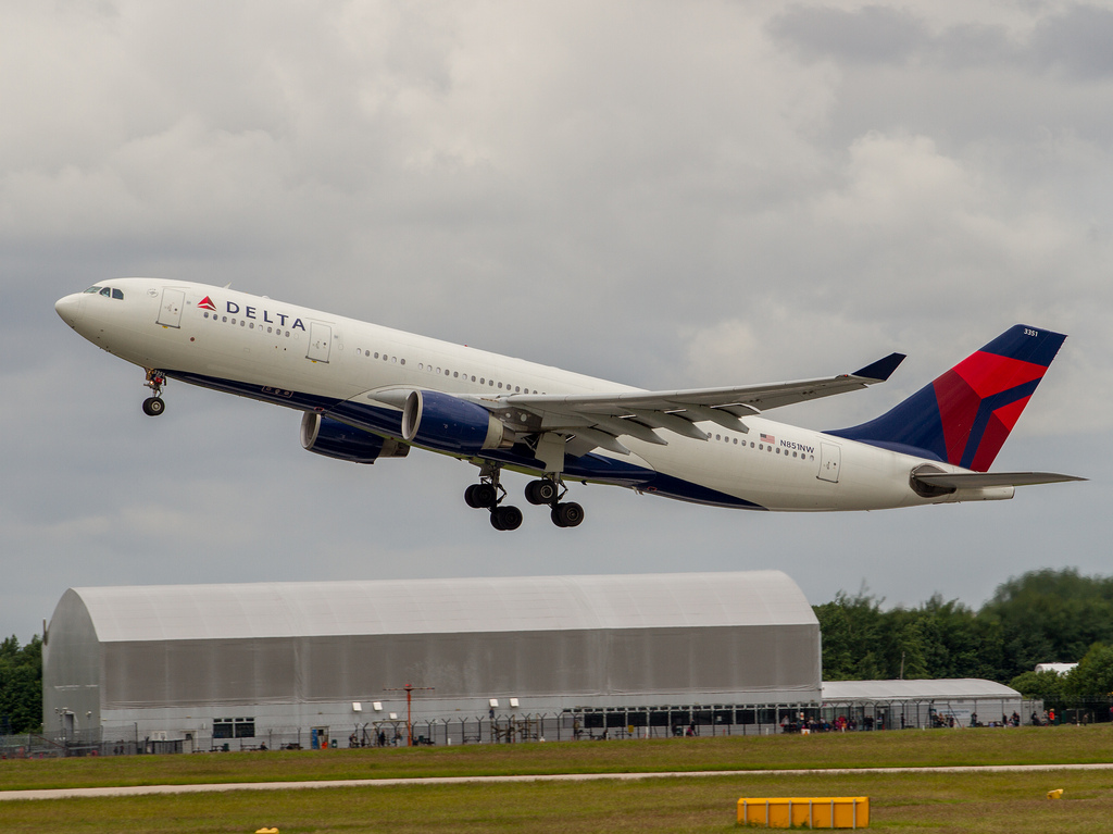 Photo of Delta Airlines N851NW, Airbus A330-200
