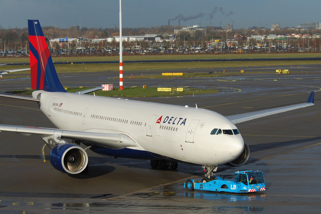 Photo of Delta Airlines N861NW, Airbus A330-200