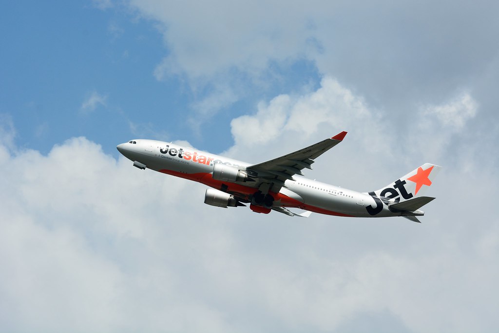 Photo of Qantas VH-EBF, Airbus A330-200