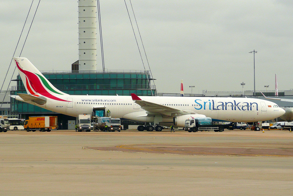 Photo of Srilankan Airlines 4R-ALP, Airbus A330-300