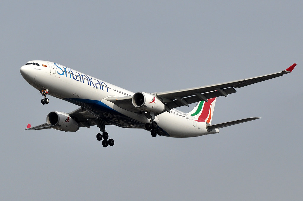 Photo of Srilankan Airlines 4R-ALQ, Airbus A330-300