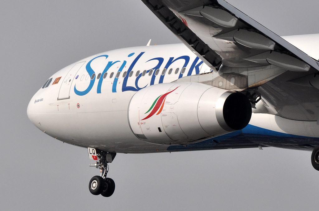 Photo of Srilankan Airlines 4R-ALQ, Airbus A330-300