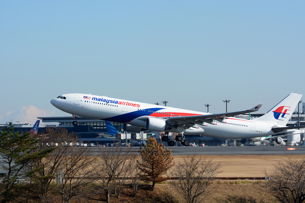 Photo of Malaysia Airlines 9M-MTK, Airbus A330-300