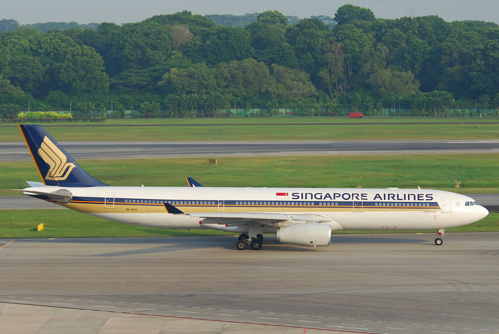 Photo of Singapore Airlines 9V-STG, Airbus A330-300
