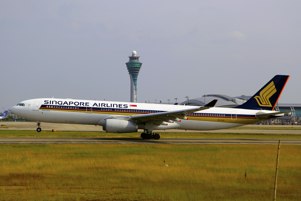 Photo of Singapore Airlines 9V-STU, Airbus A330-300