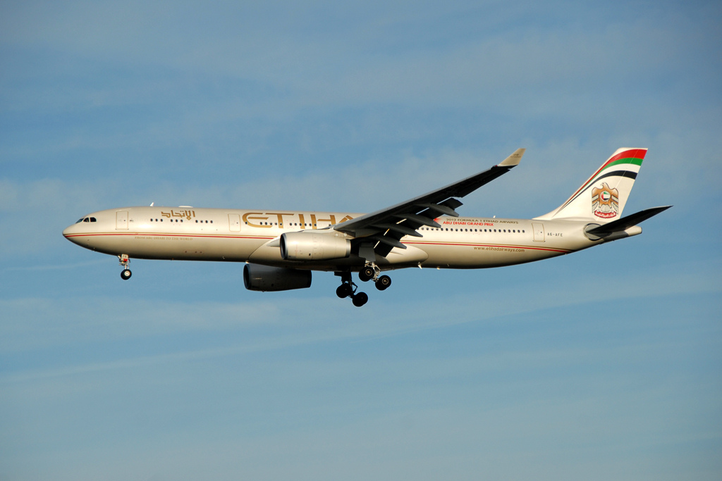 Photo of Etihad Airways A6-AFE, Airbus A330-300