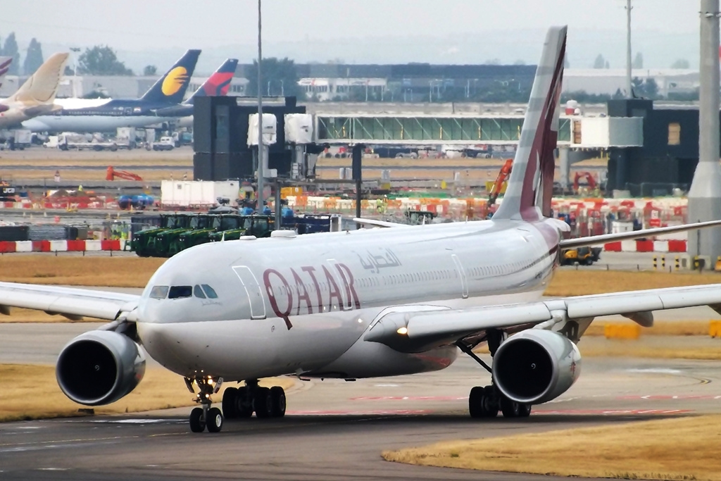 Photo of Qatar Airways A7-AEA, Airbus A330-300