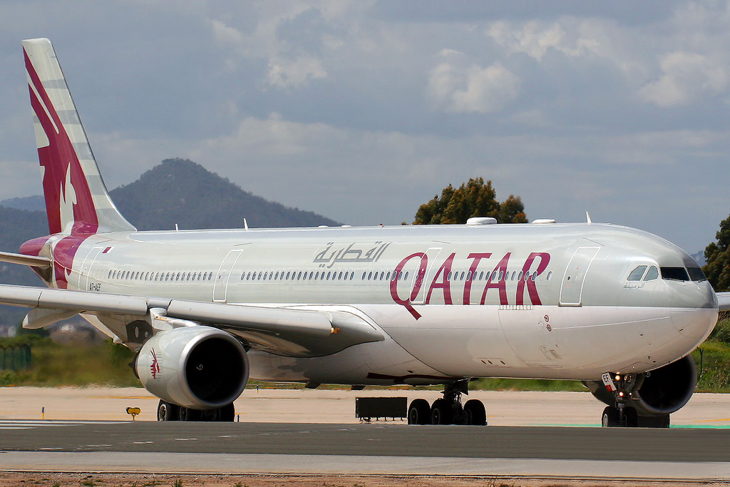 Photo of Qatar Airways A7-AEF, Airbus A330-300
