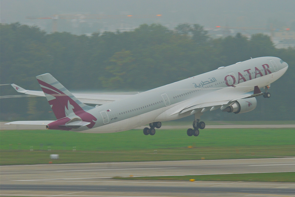 Photo of Qatar Airways A7-AEH, Airbus A330-300