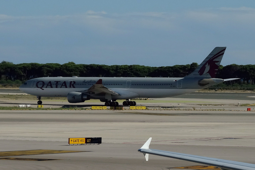 Photo of Qatar Airways A7-AEJ, Airbus A330-300