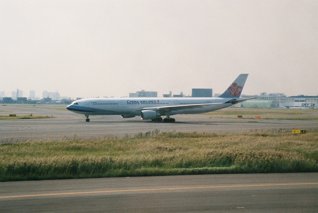 Photo of China Airlines B-18307, Airbus A330-300