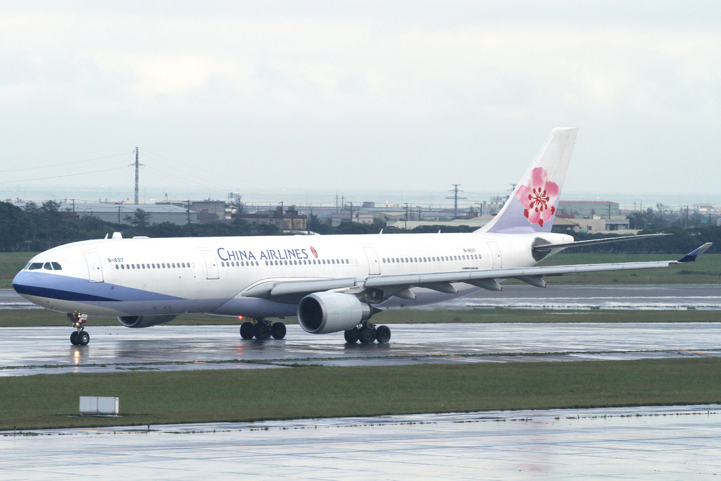 Photo of China Airlines B-18317, Airbus A330-300