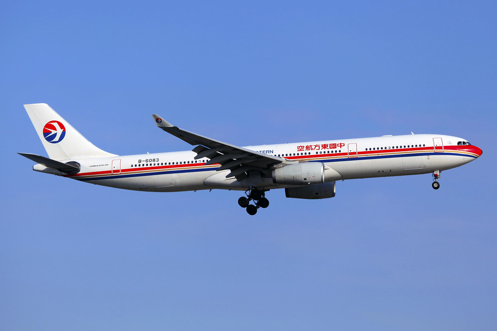Photo of China Eastern Airlines B-6083, Airbus A330-300