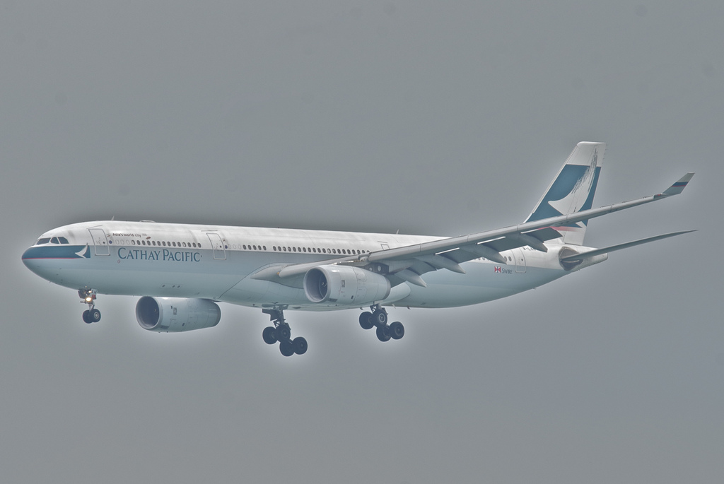 Photo of Cathay Pacific B-LAH, Airbus A330-300