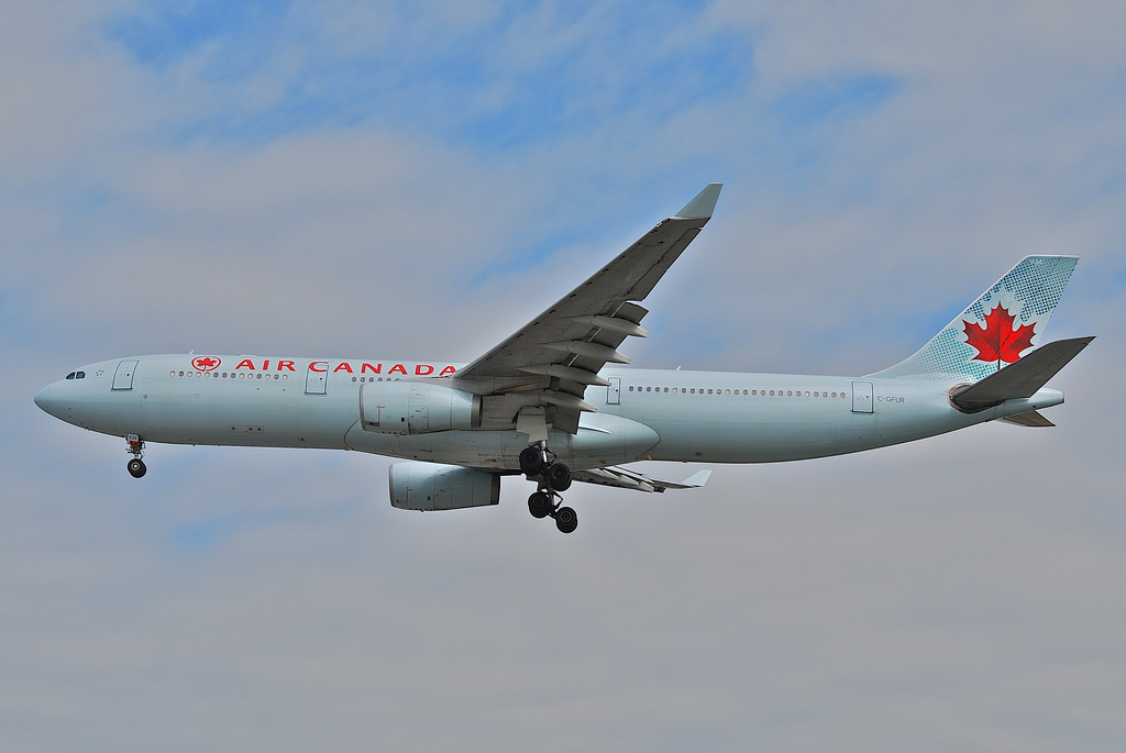 Photo of Air Canada C-GFUR, Airbus A330-300